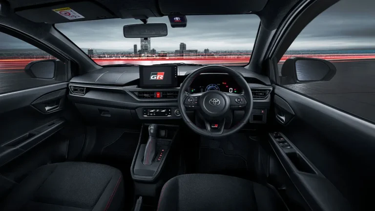 Interior (12)