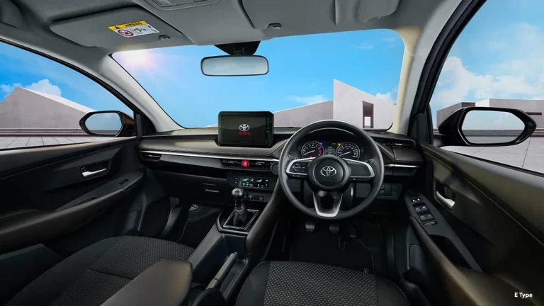 Interior (3)